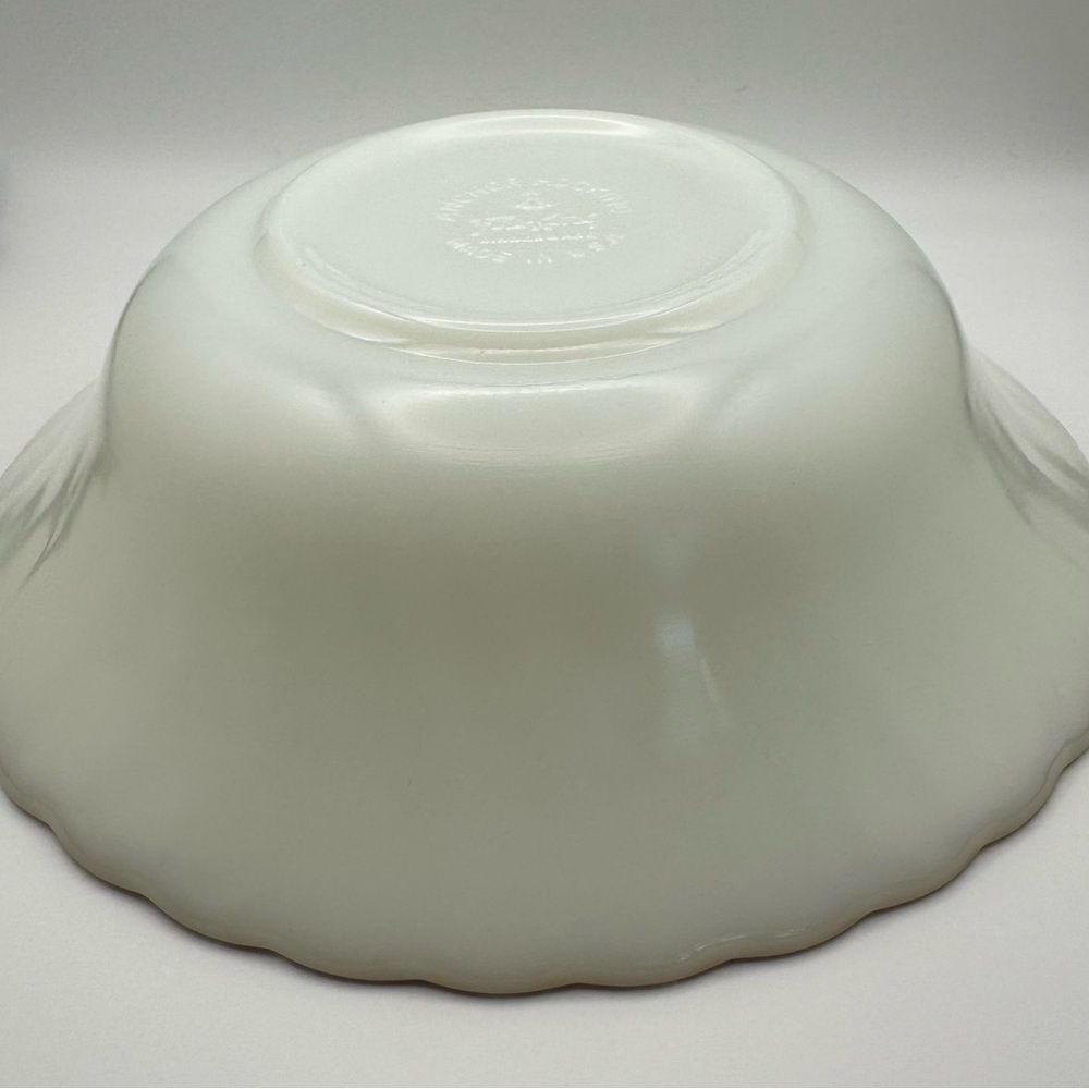 Fire King Gold Rimmed Serving Bowl - Picture 5 of 5